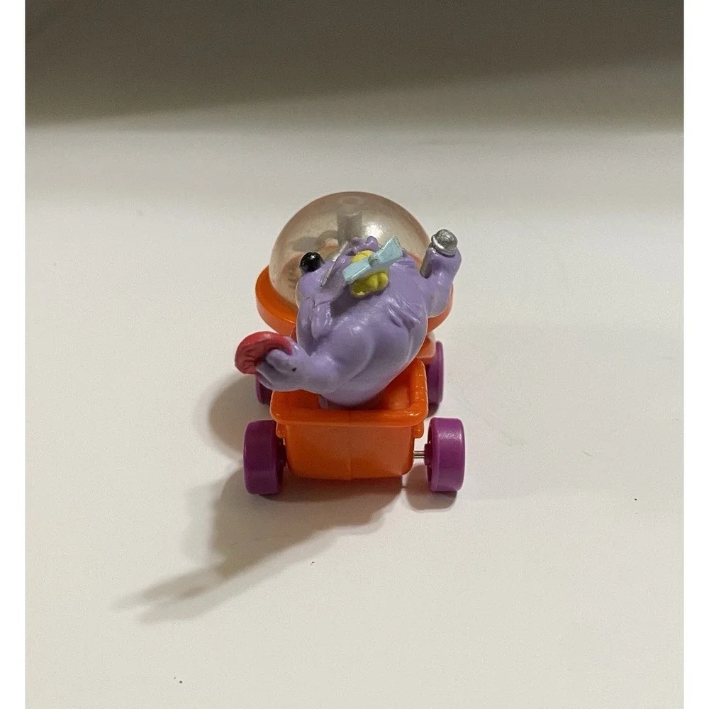 Vintage 1992 Warner Bros. Looney Toons Dizzy Devil Spinning Grill Car 2.5